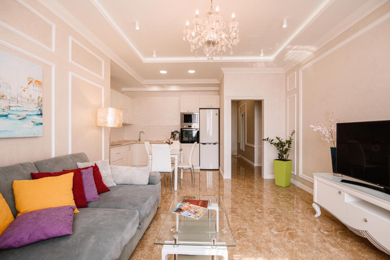 Luxury For Business & Pleasure Royal 1 Apartment Kiev Bagian luar foto