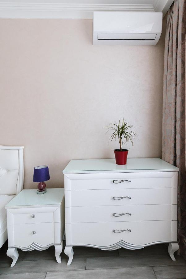 Luxury For Business & Pleasure Royal 1 Apartment Kiev Bagian luar foto
